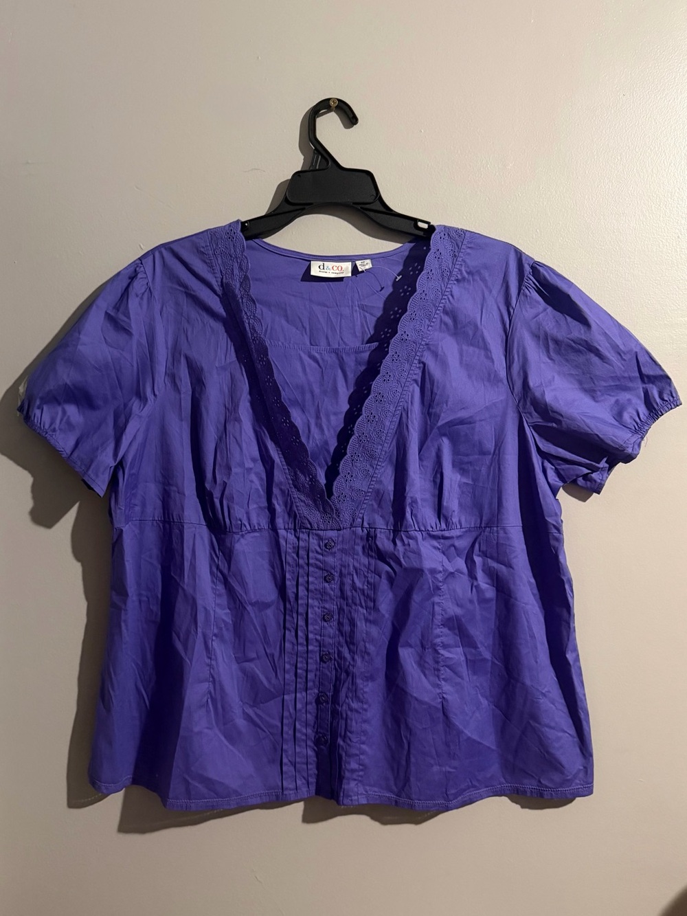 d&Co Denim & Company Purple Eyelet Trim Scoop V-Neck Boho Shirt Top